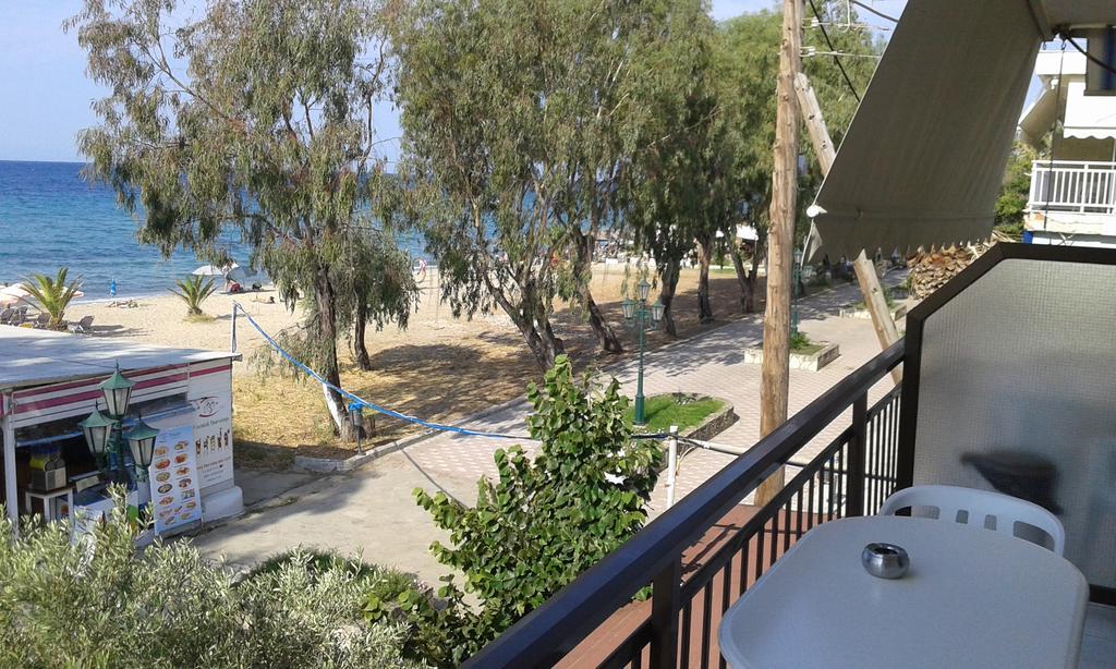 Seaside Studios Paralia Dionysiou Esterno foto